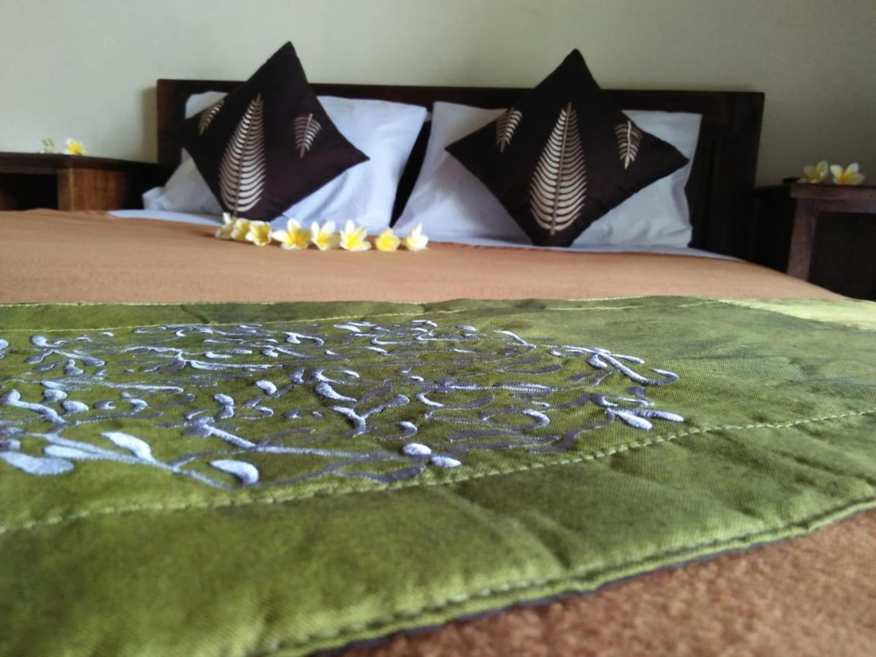 Lionk Bali House Bed and Breakfast Ubud Exteriör bild