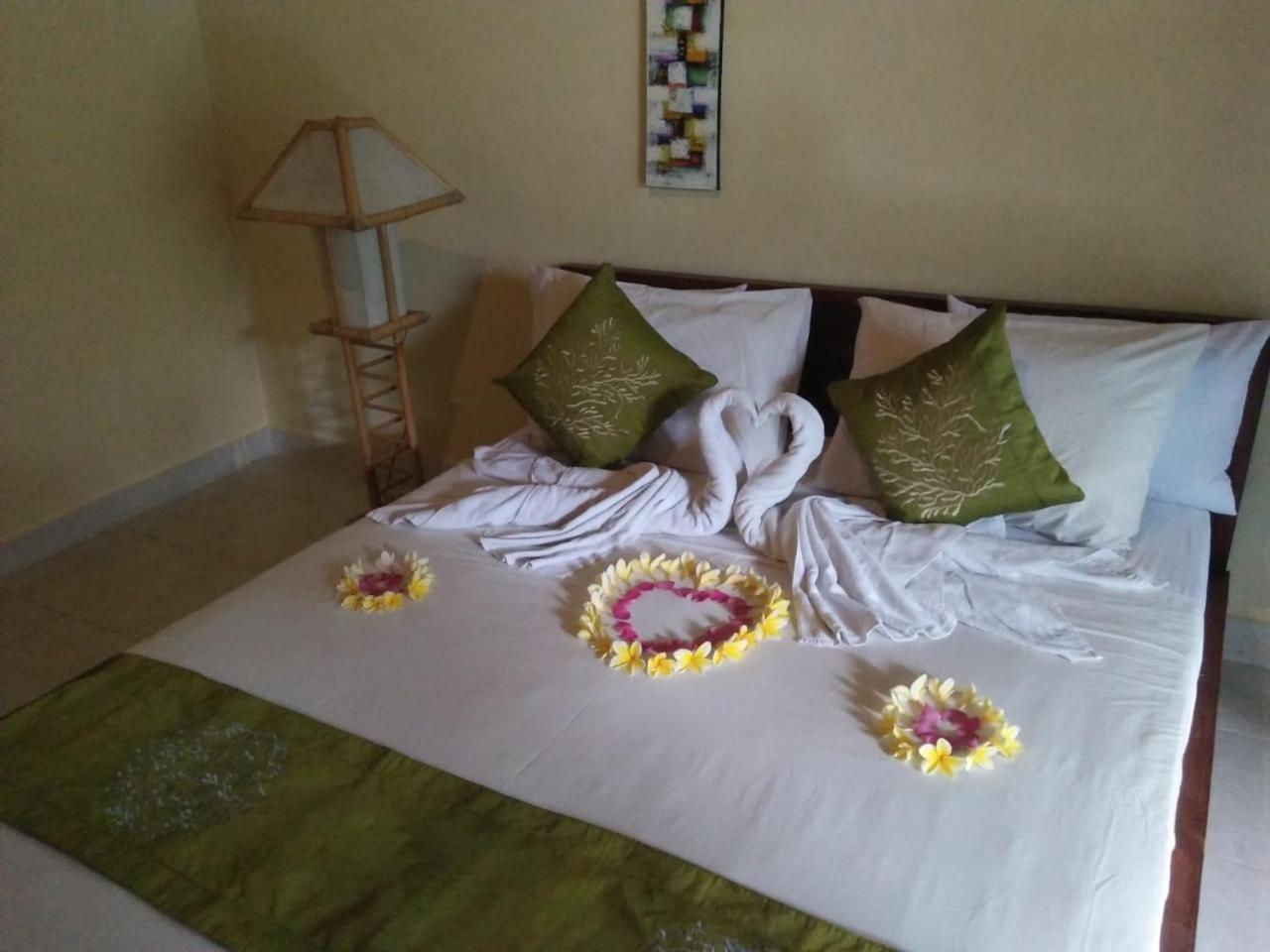 Lionk Bali House Bed and Breakfast Ubud Exteriör bild